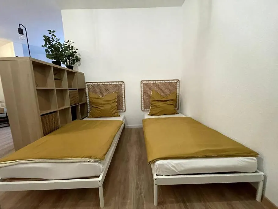 150Qm - 5 Rooms - Free Parking - Mallibase Apartments Hanôver