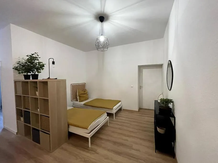 150Qm - 5 Rooms - Free Parking - Mallibase Apartments Hanôver